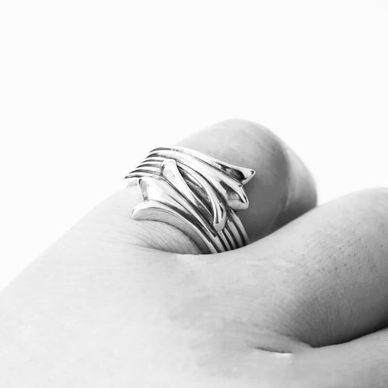 Chrome Hearts FLEUR DE LIS TAIL RING