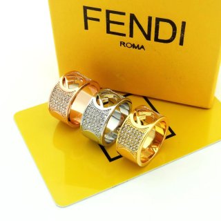 FENDI Pavé Spiral Embrace Ring