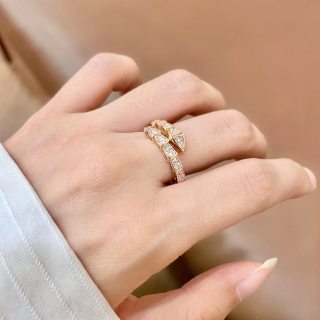 Bvlgari Rose Gold Bow Crystal Ring – Elegant Luxury Jewelry