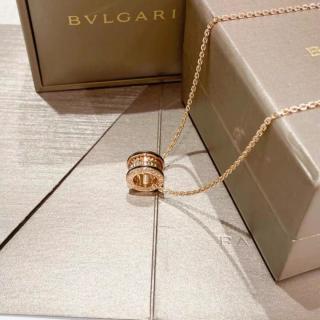 Bvlgari Rose Gold Spiral Circle Pendant Necklace – Elegant Luxury Jewelry
