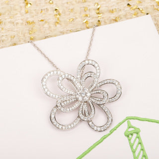 Van Cleef & Arpels Blooming Petal Lace Necklace