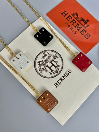 Hermès Kelly Lock Heart Charm Necklace