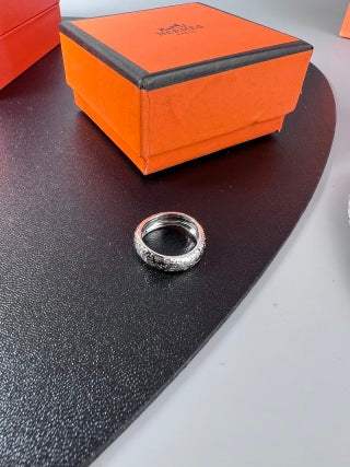 Hermès Éclat Spiral Pavé Ring