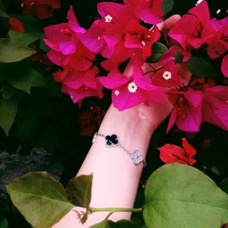 Van Cleef & Arpels Alhambra 5-Motif Bracelet in Black Onyx with Diamond Accents
