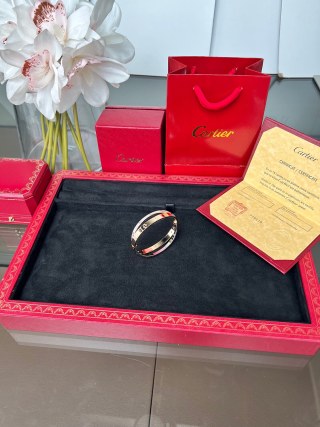 Cartier Love Entrelacé Pavé Crossover Bracelet