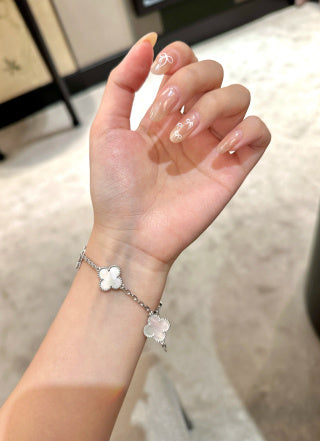 Van Cleef & Arpels Pearl Clover Link Bracelet