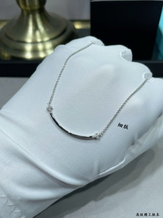 Tiffany T Smile necklace (slim version) with diamonds on both sides