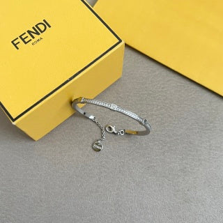 FENDI Crystal Edge Chain Bracelet