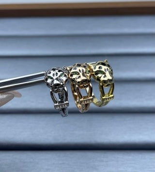 Cartier Panthère ring with lacquer detail