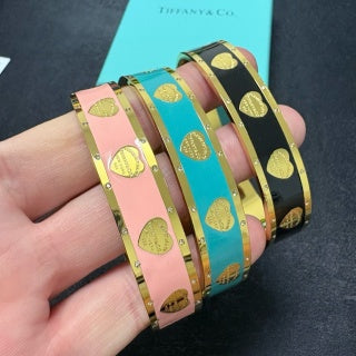 TIFFANY & CO. Diamond-Set Heart Bracelet (Medium)