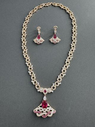 Bvlgari Ruby Fan Pendant Necklace – Elegant Luxury Fine Jewelry