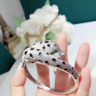 Panthère de Cartier panther-motif bracelet