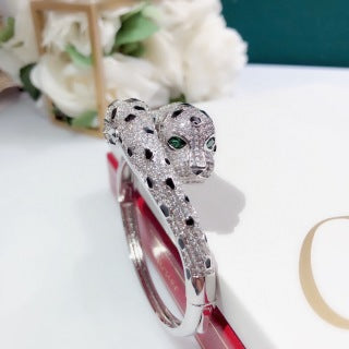 Panthère de Cartier panther-motif bracelet
