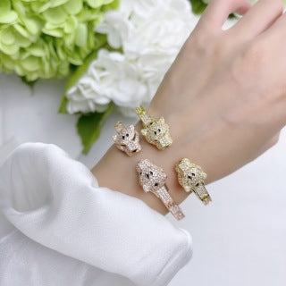 Cartier Panthère Émeraude Sculptural Open Bracelet