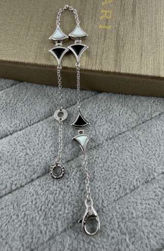 Bvlgari Fan Link Bracelet – Elegant Luxury Jewelry