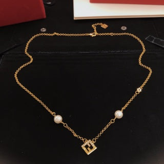 FENDI Pearl O’Lock Charm Chain Necklace
