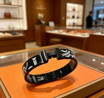 Hermès H Eclat Pattern Leather Cuff Bracelet