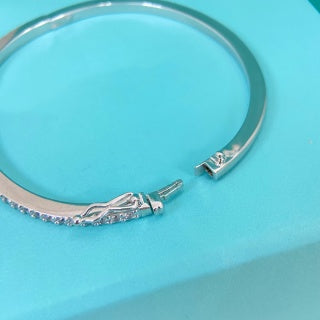 Cartier Étoile Radiance Slim Pavé Bangle