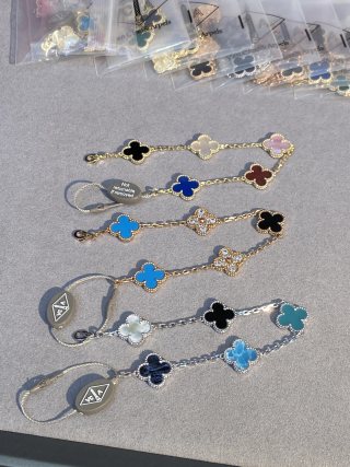 Van Cleef & Arpels Multi-Stone & Mixed-Color Clover Bracelet (5 Motifs)
