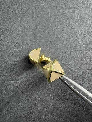 Hermès Polished V-Frame Stud Earrings