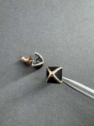 Hermès Minimalist Geometric Enamel Stud Earrings