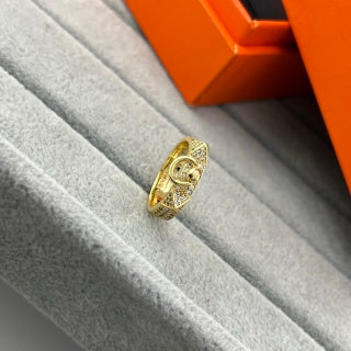 Hermès Kelly Twisted Pavé Ring