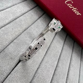 CARTIER Selvara Panther Embrace Bangle