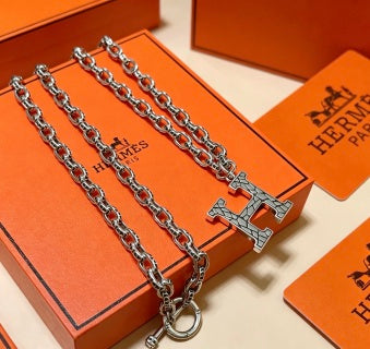 Hermès Chaine d’Ancre H Pavé Toggle Necklace