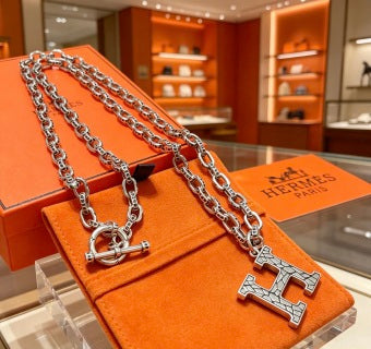 Hermès Chaine d’Ancre H Pavé Toggle Necklace