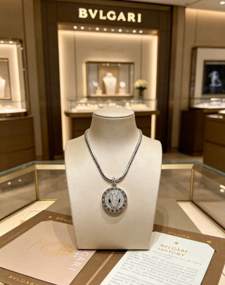 Bvlgari Silver Medallion Pendant Necklace – Elegant Luxury Jewelry