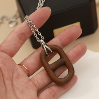 Hermès Leather Oval Link Pendant Necklace