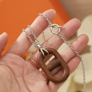 Hermès Leather Oval Link Pendant Necklace