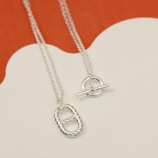 Hermès Twisted Rope Oval Pendant Necklace