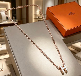 Hermès Aurora H Chain Pendant Necklace