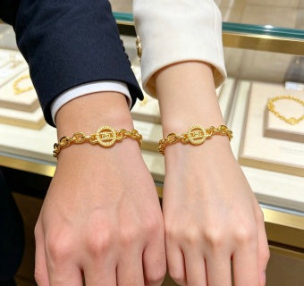 Bvlgari Gold Medallion Link Bracelet – Elegant Luxury Jewelry