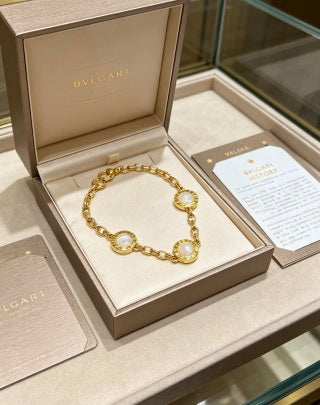 Bvlgari Gold Pearl Accent Link Bracelet – Elegant Luxury Jewelry