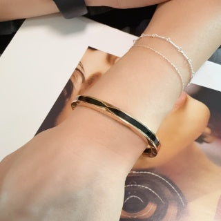 Bvlgari Classic Polished Bangle Bracelet – Elegant Luxury Jewelry