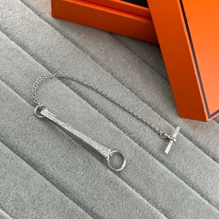 Hermès Sleek Oval Drop Chain Bracelet