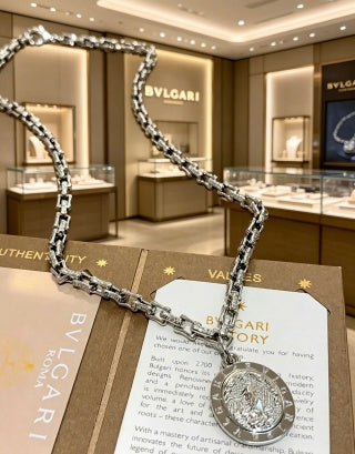 Bvlgari Silver Medallion Chain Necklace – Elegant Luxury Jewelry