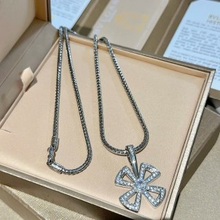 Bvlgari Silver Crystal Cross Pendant Necklace – Elegant Luxury Jewelry