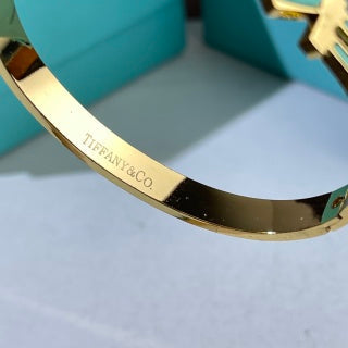 Tiffany Heart Enamel Cuff Bracelet – Colorful Luxury Jewelry