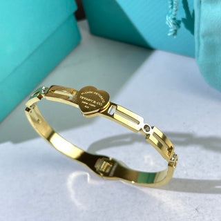 Tiffany Heart Tag Lock Bracelet – Classic Luxury Cuff Jewelry