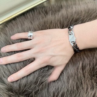 Tiffany 1837™ Wide Band Ring – Classic Sterling Silver Luxury Ring