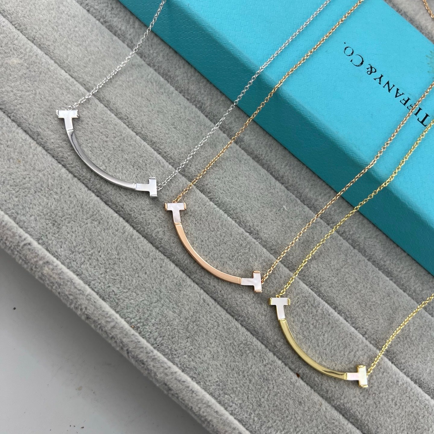 Tiffany T Smile Medium Pendant