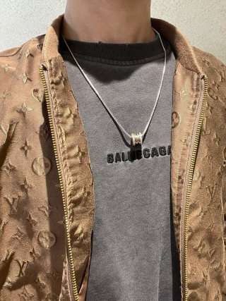 Bvlgari Silver Circle Pendant Necklace – Elegant Luxury Jewelry