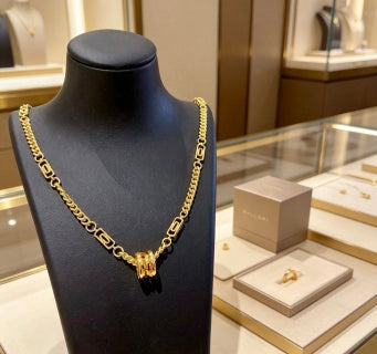 Bvlgari Gold Chain Pendant Necklace – Elegant Luxury Jewelry