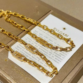 Bvlgari Gold Geometric Link Necklace – Elegant Luxury Jewelry