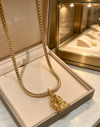 Bvlgari Gold Statement Pendant Chain Necklace – Elegant Luxury Jewelry