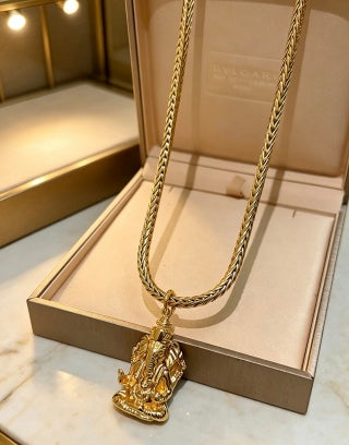 Bvlgari Gold Statement Pendant Chain Necklace – Elegant Luxury Jewelry