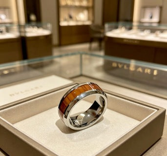 Bvlgari B.zero1 Brown Ceramic Spiral Ring – Elegant Luxury Jewelry